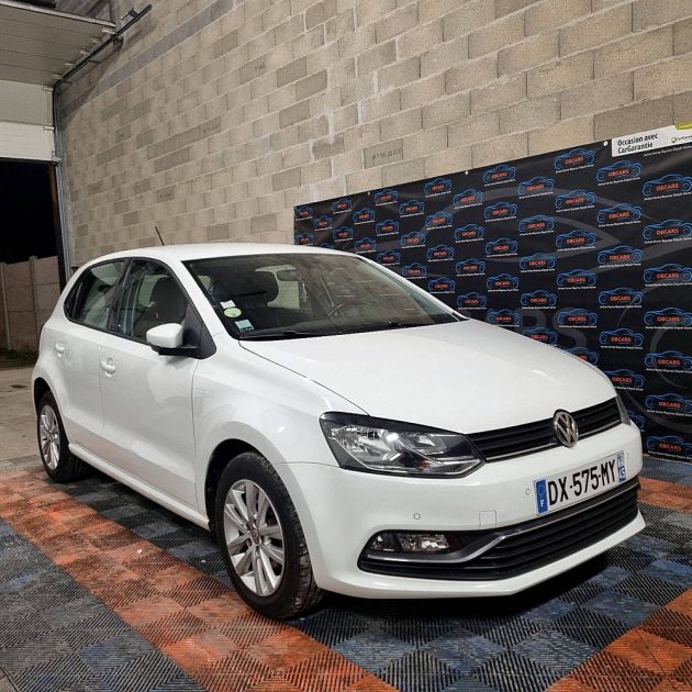 VOLKSWAGEN POLO V 2015