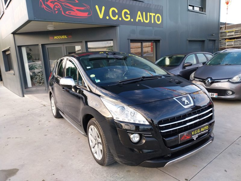 PEUGEOT 3008 2.0 HDi 200 Hybrid4