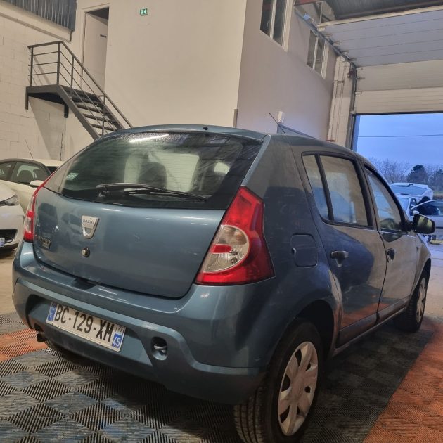 DACIA SANDERO 2010