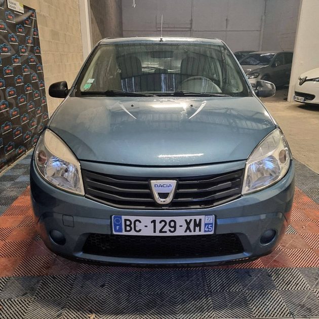 DACIA SANDERO 2010