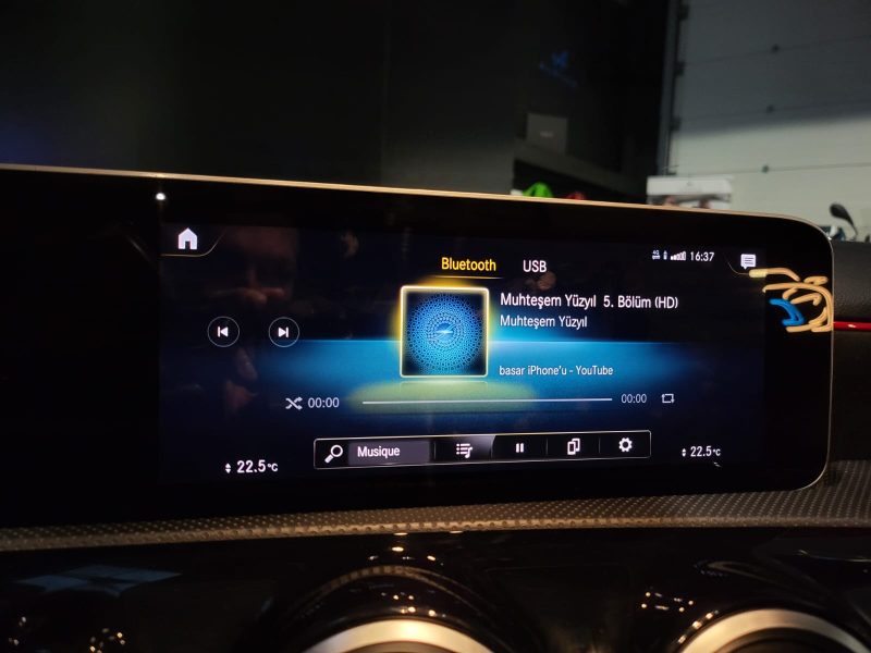 MERCEDES CLASSE A 180d 116cv AMG Line 7G-DCT / CAMERA DE RECUL/APPLE CARPLAY/ANDROID AUTO