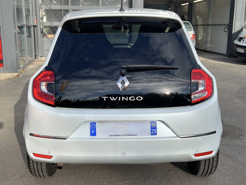 RENAULT TWINGO III PHASE 2 INTENS 0.9 TCE 95 1ERE MAIN BOITE AUTOMATIQUE APPLE CARPLAY Garantie 1 AN