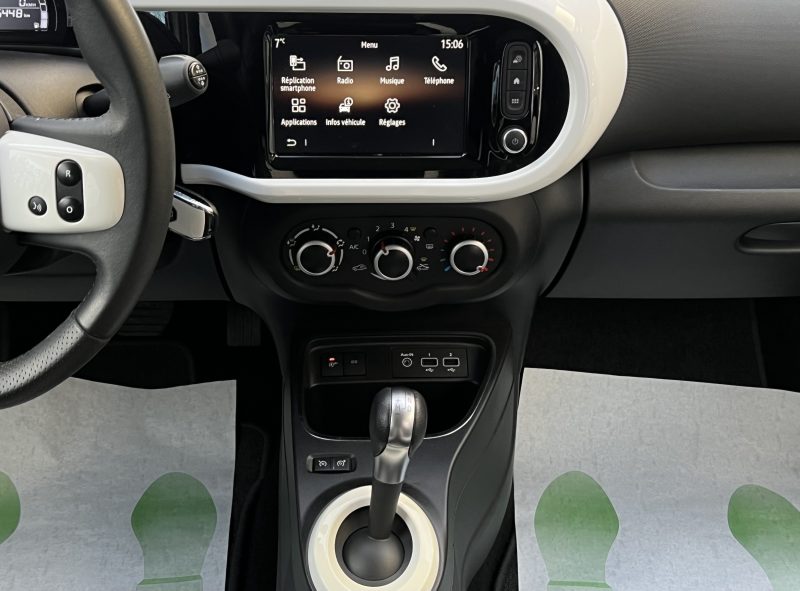 RENAULT TWINGO III PHASE 2 INTENS 0.9 TCE 95 1ERE MAIN BOITE AUTOMATIQUE APPLE CARPLAY Garantie 1 AN