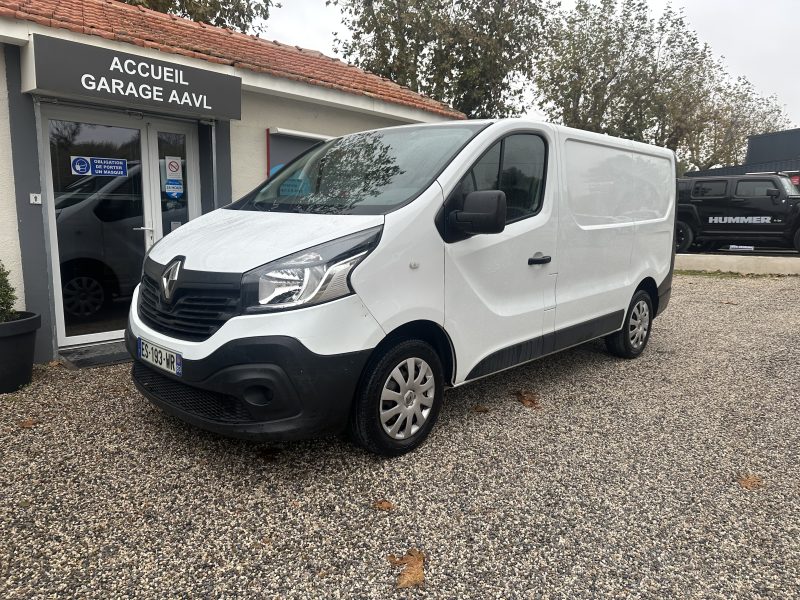 RENAULT TRAFIC III Camionnette 2017