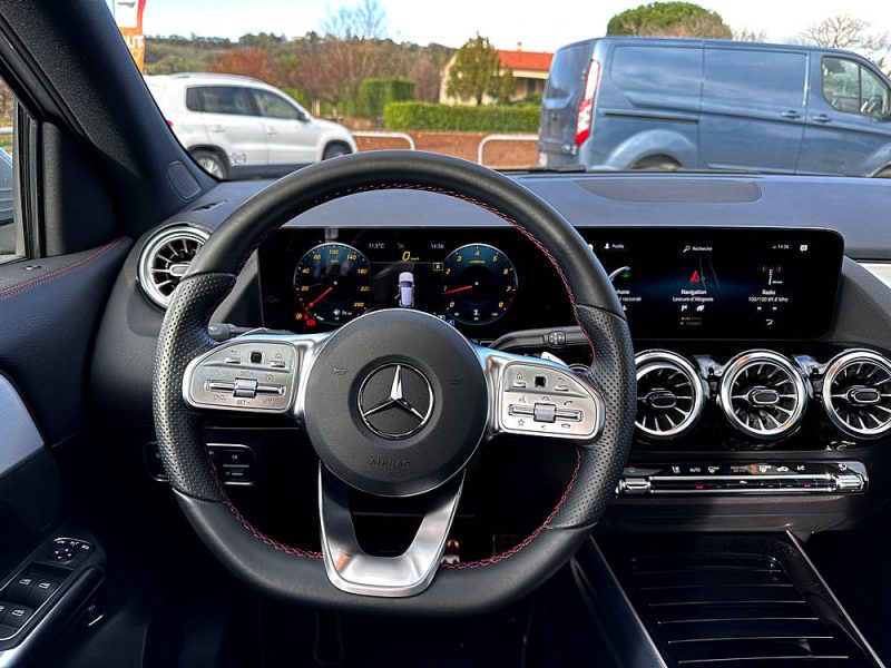 MERCEDES GLA 250 4MATIC DCT AMG LINE