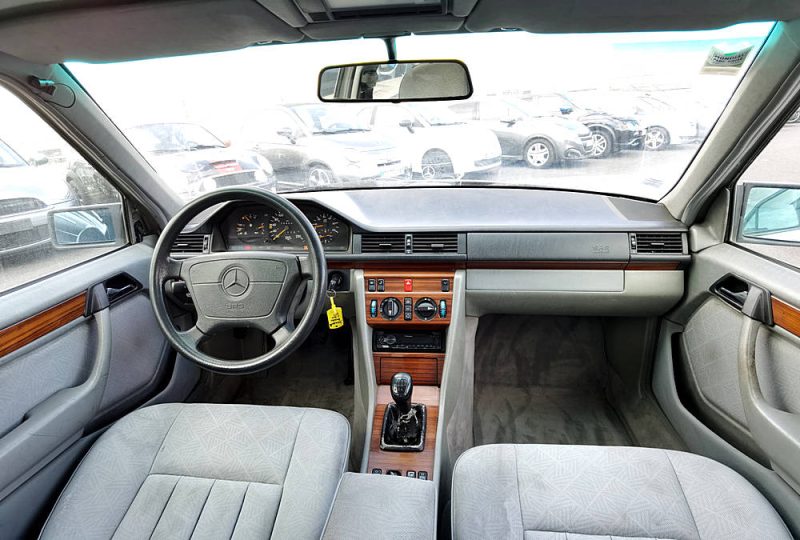 MERCEDES CLASSE E 300 3.0D