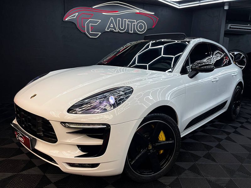 PORSCHE MACAN Turbo S 2015