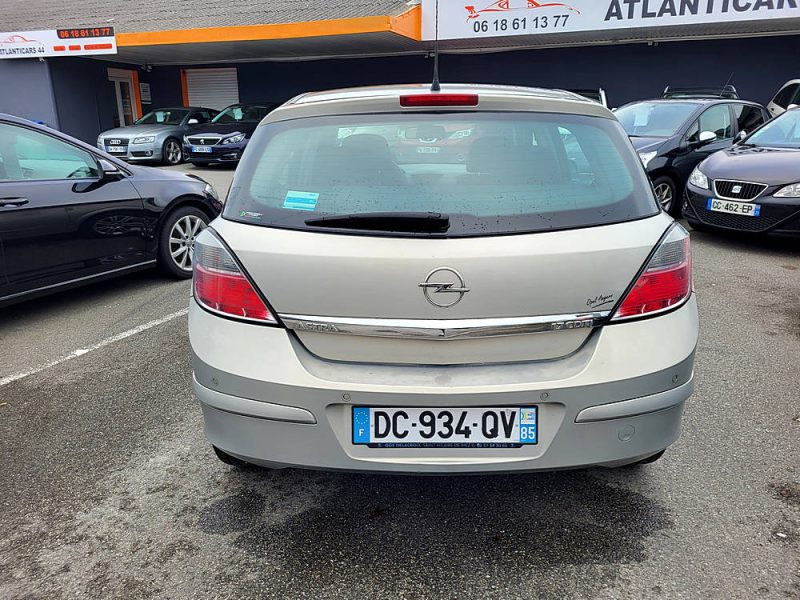 OPEL ASTRA 1.7 CDTI 100 CV COSMO