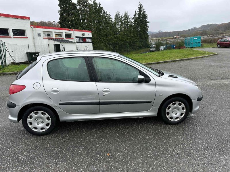 PEUGEOT 206 3/5 portes 2004