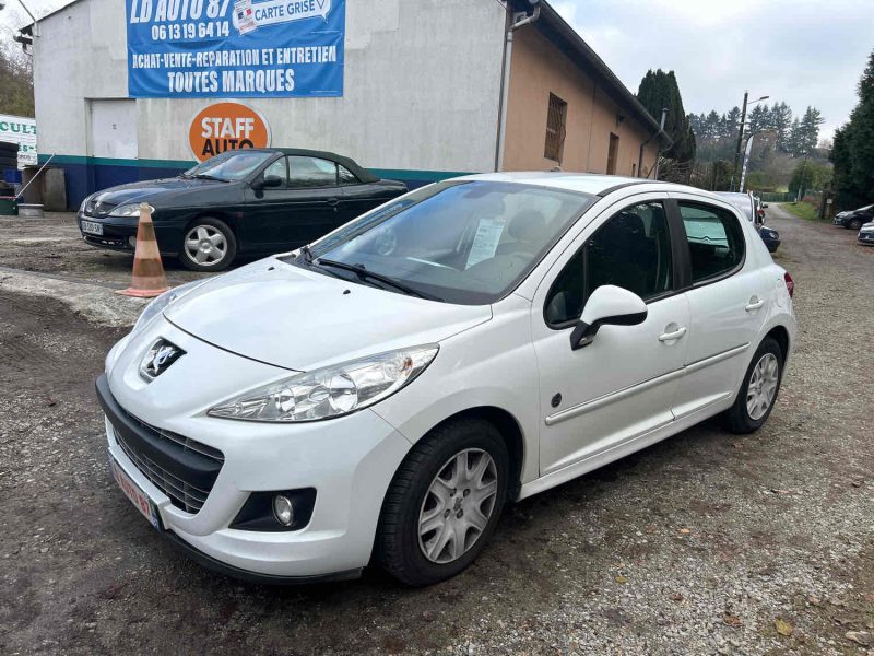 PEUGEOT 207 2012