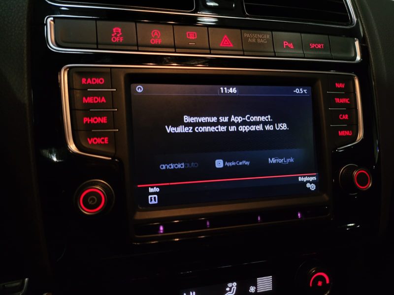 VOLKSWAGEN POLO V GTI 1.8 TSI 192cv DSG7 / APPLE CARPLAY/PHARES LEDS/PALETTES AU VOLANT