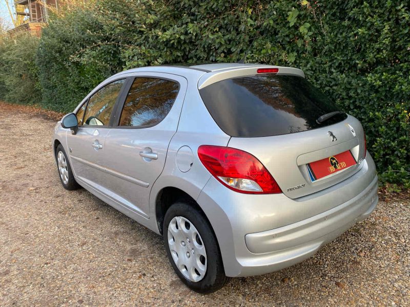 PEUGEOT 207 2011 1.4 16V 98cv