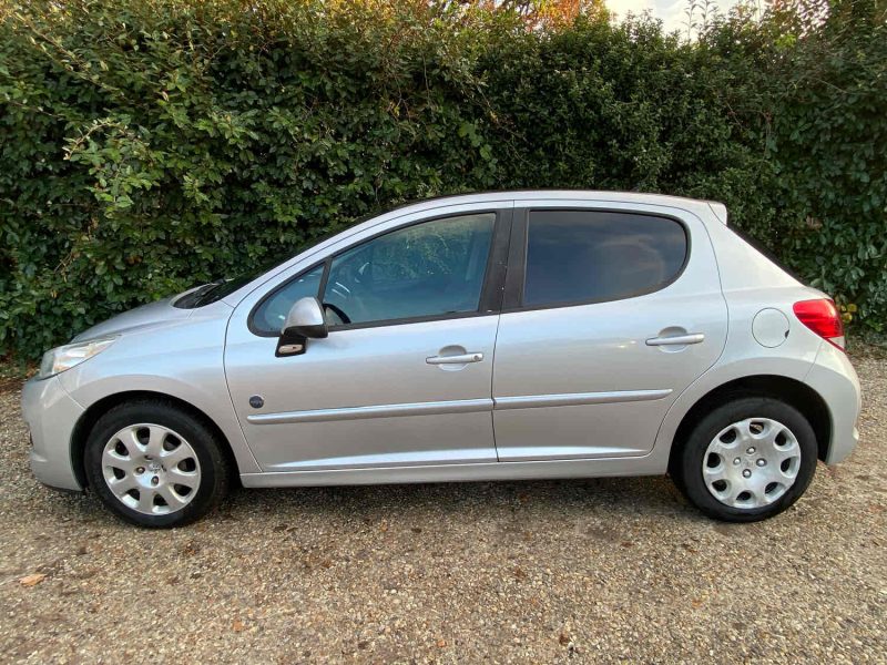 PEUGEOT 207 2011 1.4 16V 98cv