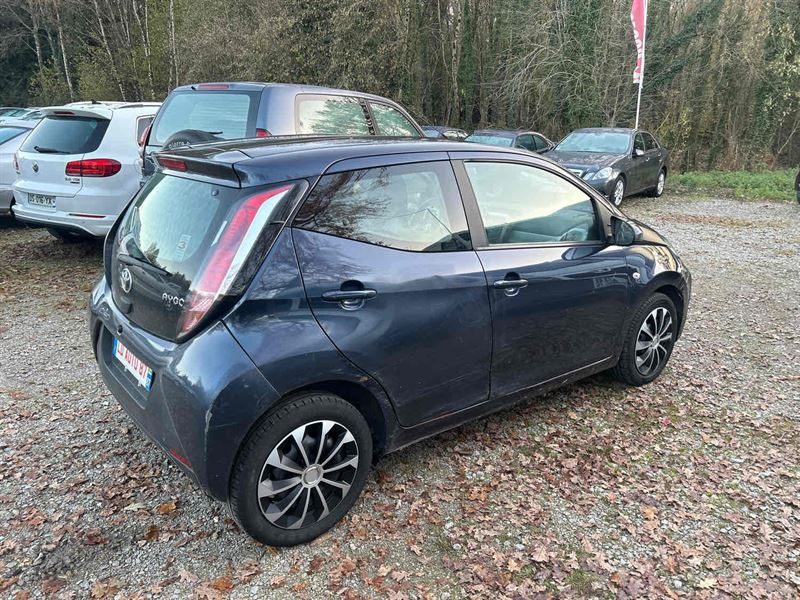 TOYOTA AYGO 2016