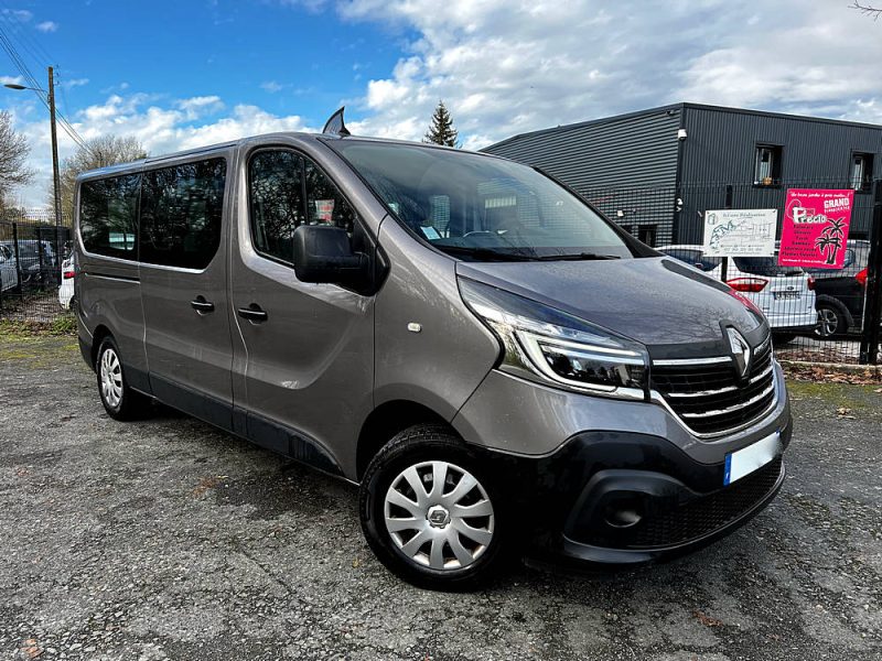 RENAULT TRAFIC III COMBI 2020