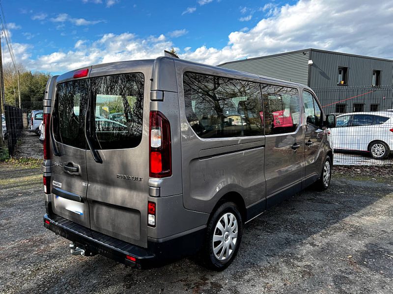 RENAULT TRAFIC III COMBI 2020