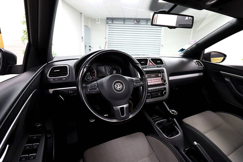 VOLKSWAGEN EOS 2011