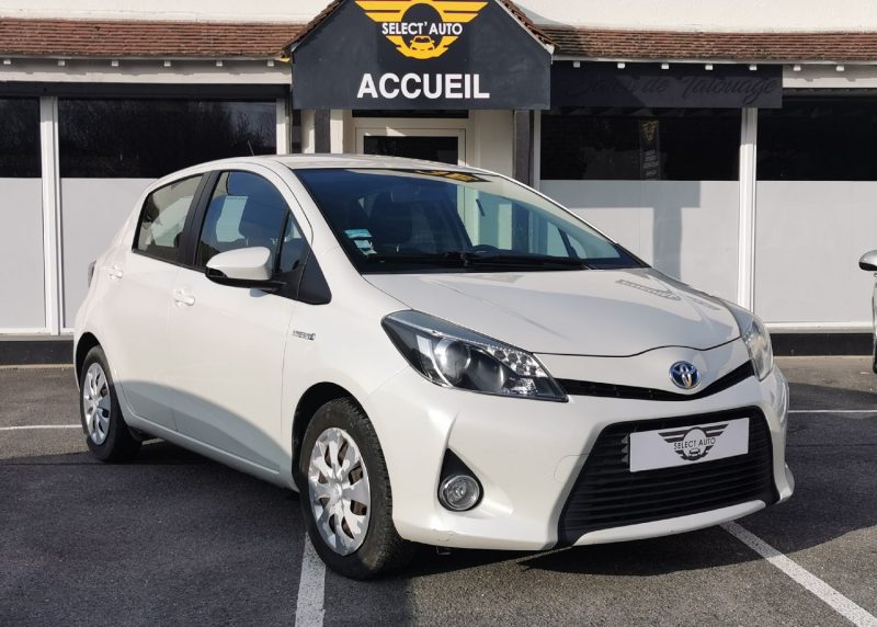 TOYOTA YARIS 1.5 VVT-I 100 CH  HYBRIDE 