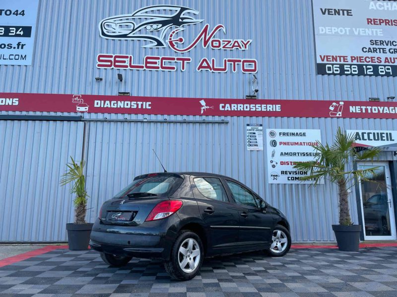 PEUGEOT 207 2012