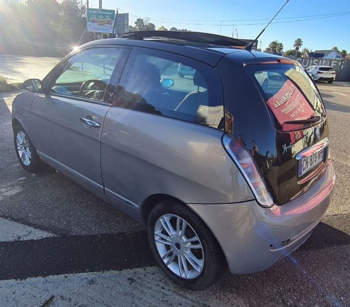 LANCIA YPSILON 2008