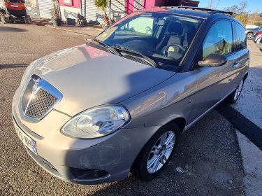 LANCIA YPSILON 2008