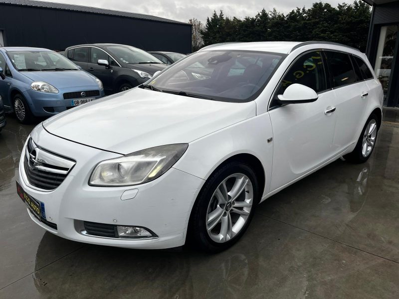 OPEL INSIGNIA A Sports Tourer2.0 Biturbo CDTI 4x4 195 Cosmo Pack