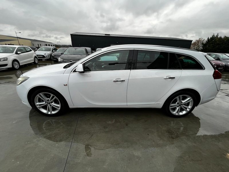 OPEL INSIGNIA A Sports Tourer2.0 Biturbo CDTI 4x4 195 Cosmo Pack