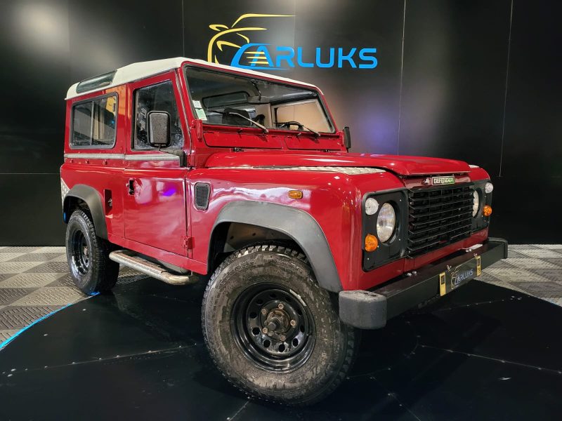 LAND ROVER DEFENDER (90) 2.3 74cv Break 4X4 / 4 FREINS A DISQUES/DIFFERENTIEL/YOUNGTIMER EXCELLENT E