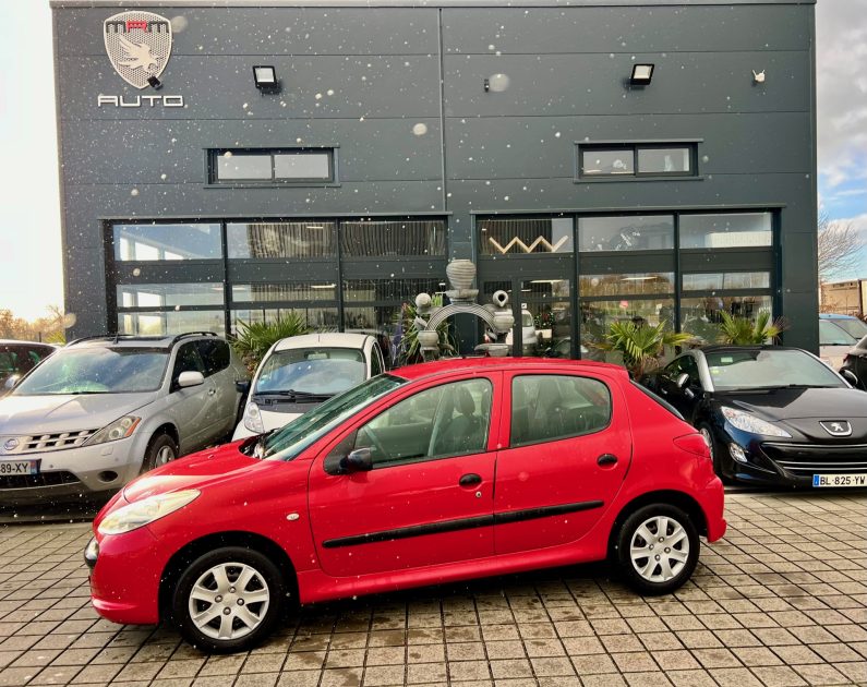 PEUGEOT 206+ 1.1E 60CH URBAN