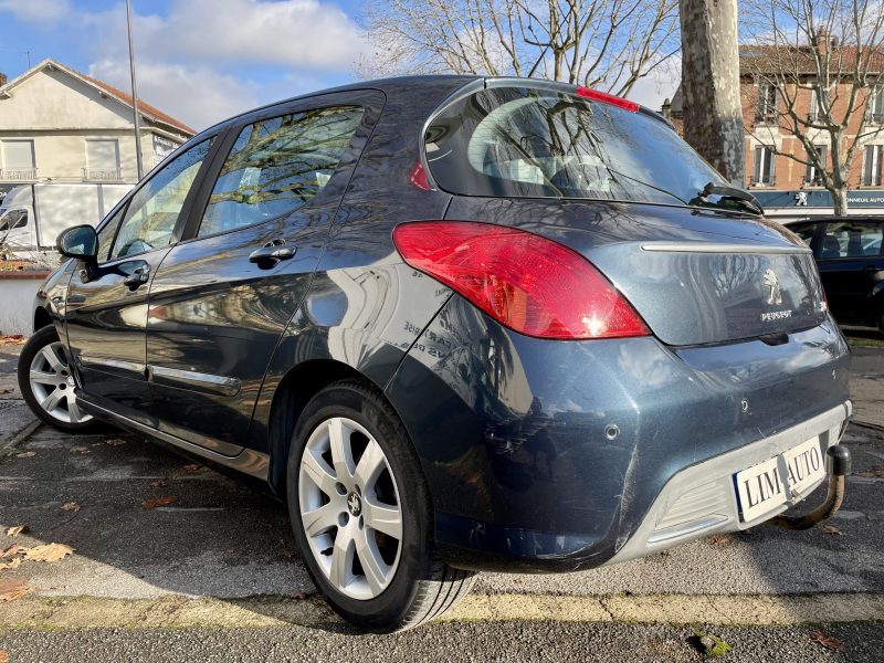 PEUGEOT 308 2013