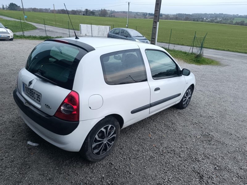 RENAULT CLIO II 