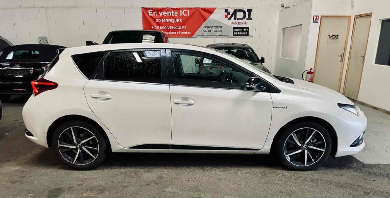 206€/mois Toyota Auris Collection Hybrid 99ch / 5cv