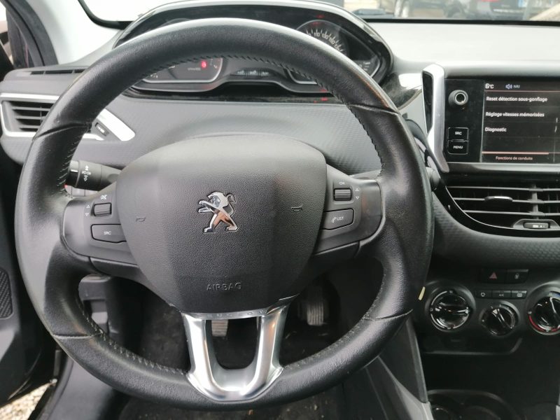 PEUGEOT 2008 Style 1.2 PureTech 110ch S&S BVM5