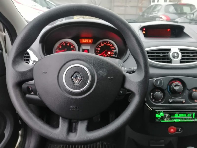 RENAULT CLIO III 2011