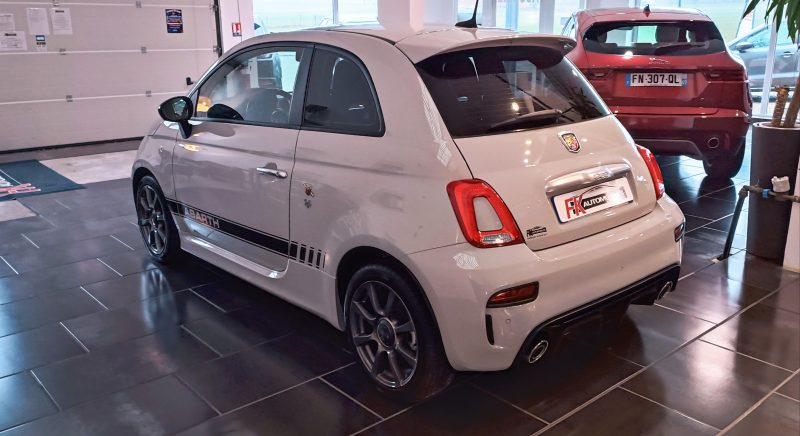 FIAT ABARTH 500 1.4 T-Jet 145 595 MY17, toit vitré ouvrant, régulateur, GPS tactile...