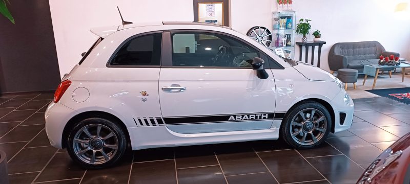 FIAT ABARTH 500 1.4 T-Jet 145 595 MY17, toit vitré ouvrant, régulateur, GPS tactile...