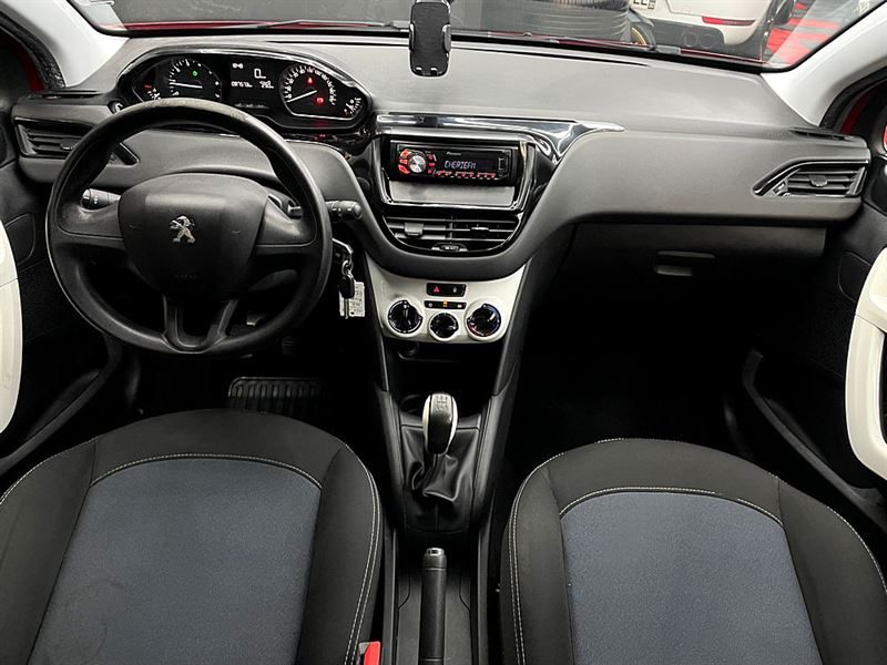 PEUGEOT 208 I 2015