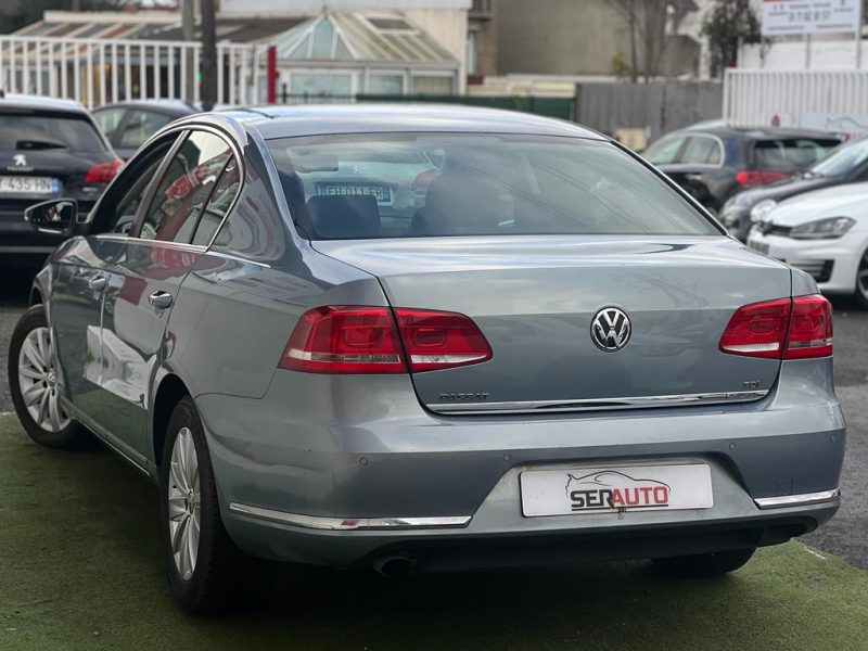 VOLKSWAGEN PASSAT B7 2012