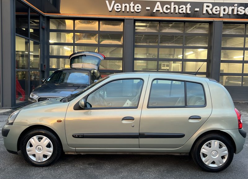 RENAULT CLIO II PHASE 2 1.4 98 Cv 1ERE MAIN / 61 100 KMS GPS BLUETOOTH CLIM 5 PORTES - GARANTIE 1 AN