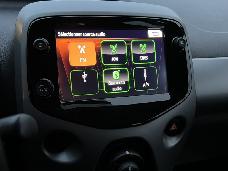 TOYOTA AYGO II PHASE 2 1.0 VVT-i 72 ECRAN TACTILE APPLE CARPLAY CAMERA TVA RECUPERABLE Garantie Gara