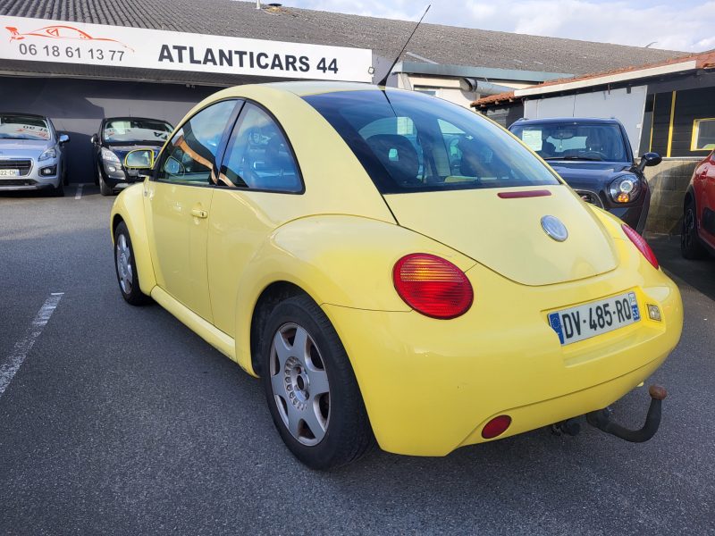 VOLKSWAGEN NEW BEETLE 2.0i 115 CV CONFORT