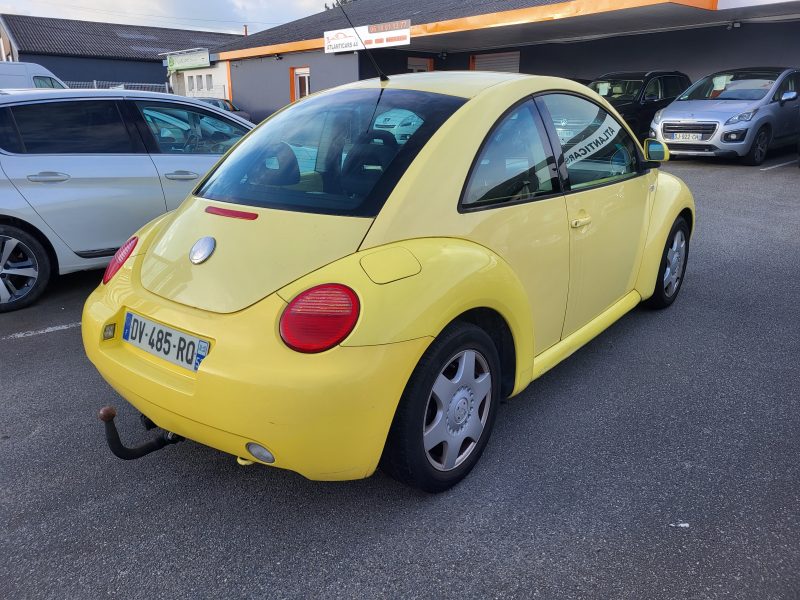 VOLKSWAGEN NEW BEETLE 2.0i 115 CV CONFORT