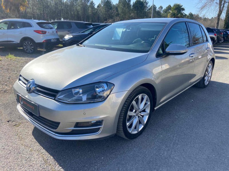 VOLKSWAGEN GOLF VII 1.2 TSI 105 CARAT DSG