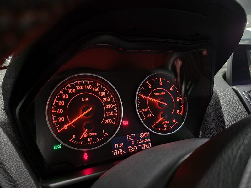 BMW SERIE 1 114d 95cv SPORT /AIDE AU PARKING+MODE DE CONDUITE+GPS/