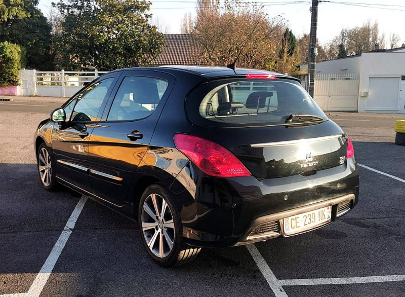 PEUGEOT 308 1.6 hdi 112 Feline