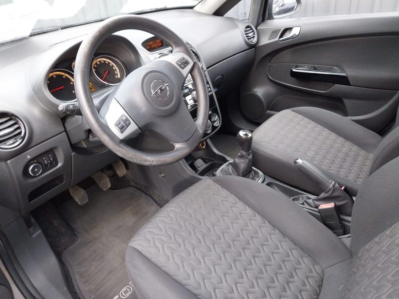 OPEL CORSA D 2013