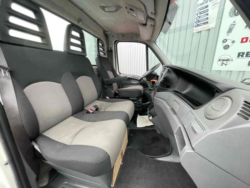 IVECO DAILY VI Camionnette 2014