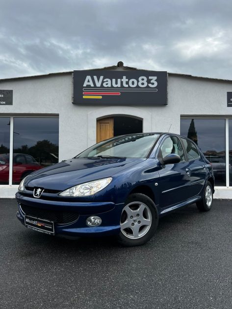 PEUGEOT  206 1.4i 75cv / Distribution Neuve / CT OK / Révisée 