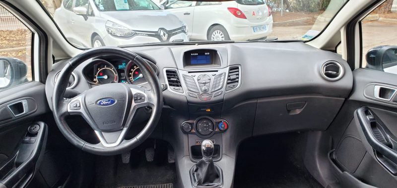 Ford Fiesta VI Phase 2 1.5 TDCi 75 FAP Titanium, *Attelage remorque*, *Crit'Air 2*