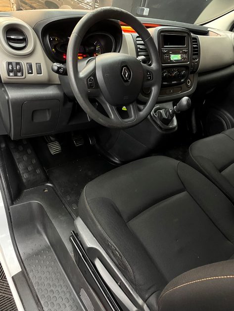 RENAULT TRAFIC III  2016